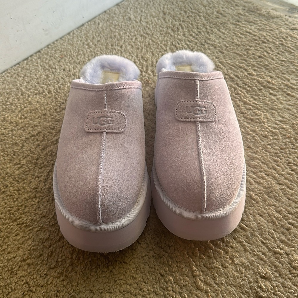 UGG discoquette lavender shearling slipper